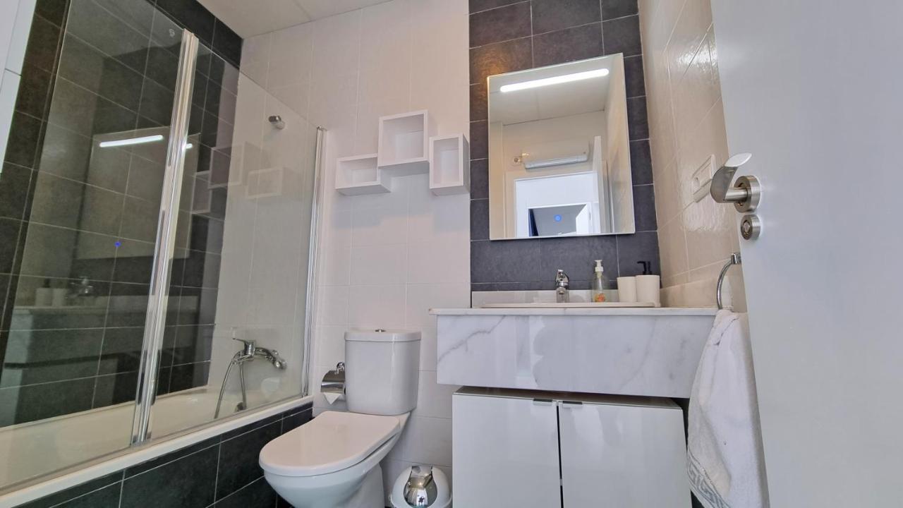 Slyline 40 Lujoso Apartamento De 1 Dormitorio - Muy Soleado Бенидорм Екстериор снимка